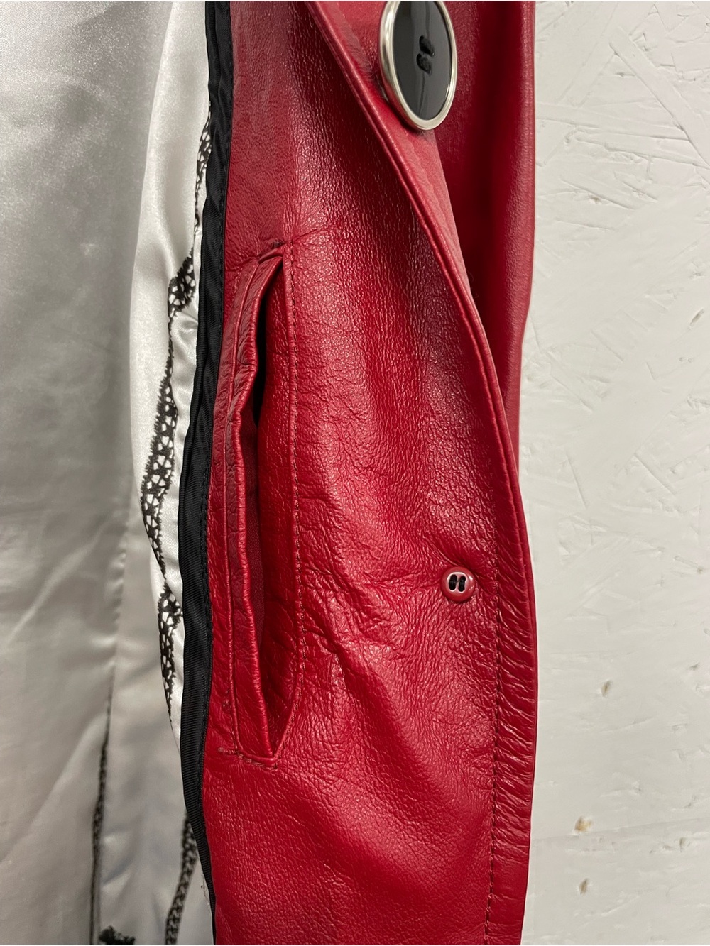 Vintage Danier Red Leather Button-Front Lined Trench Coat, Size XS - Picture 10 of 12